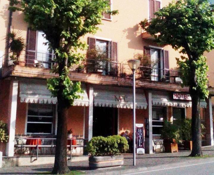 Hotel Locanda Mel Calolziocorte Extérieur photo